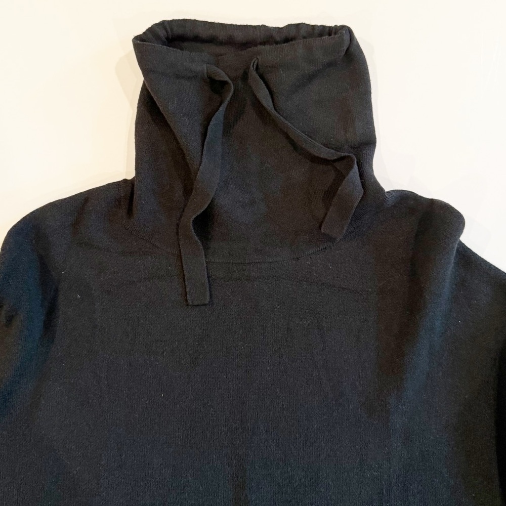 Universal Thread Women’s Black Sweater - Picture 4 of 11